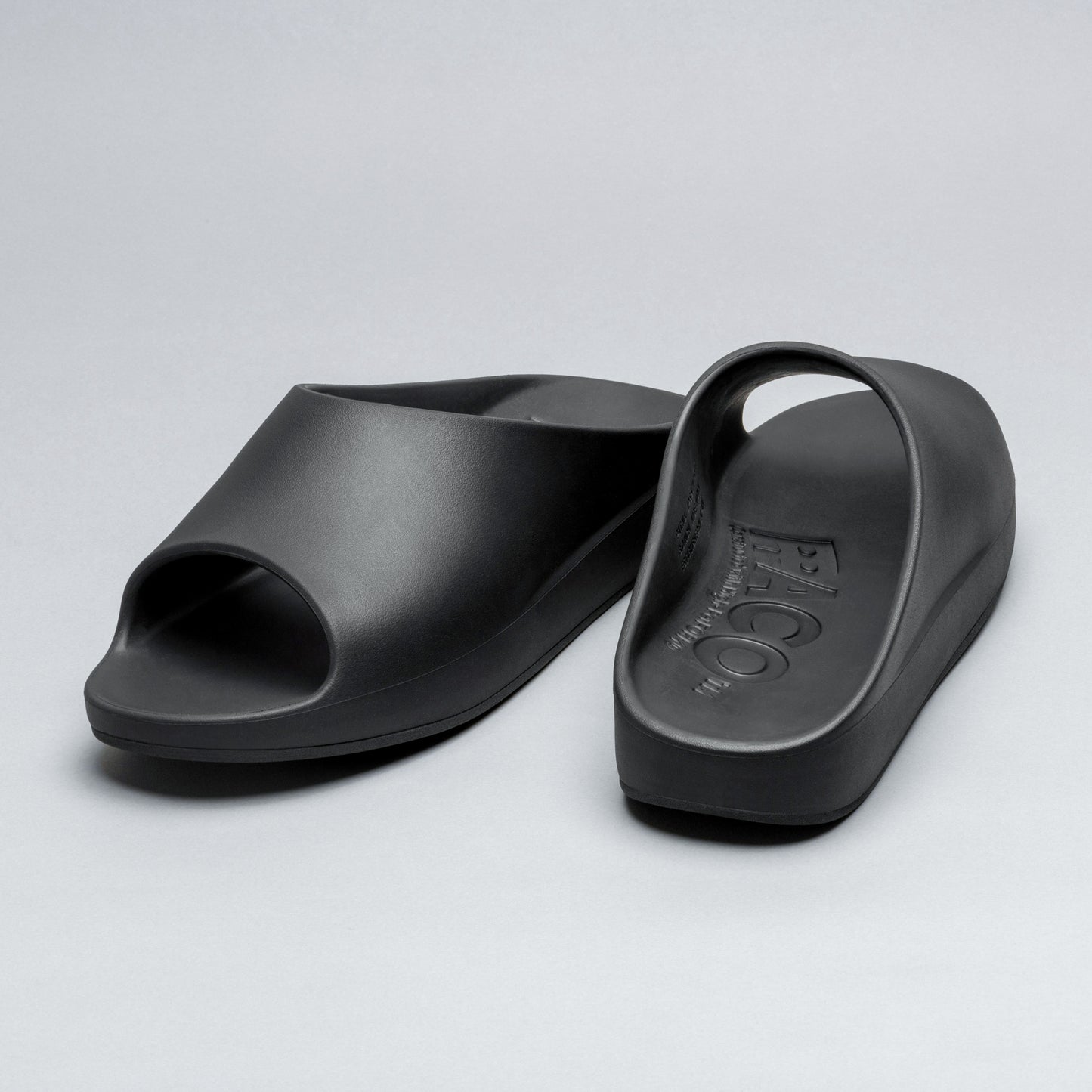 BLACK/BLACK