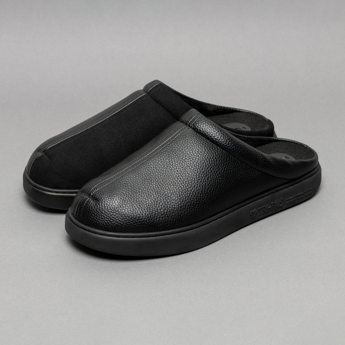 BLACK/BLACK
